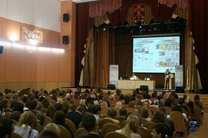 Татьяна Шахнес выступила с лекцией о волонтерстве перед студентами Государственного университета управления