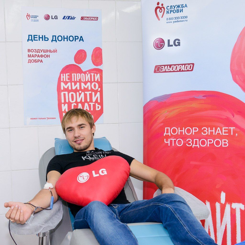 1 октября в Екатеринбурге прошел День донора с участием прославленного российского биатлониста Антона Шипулина