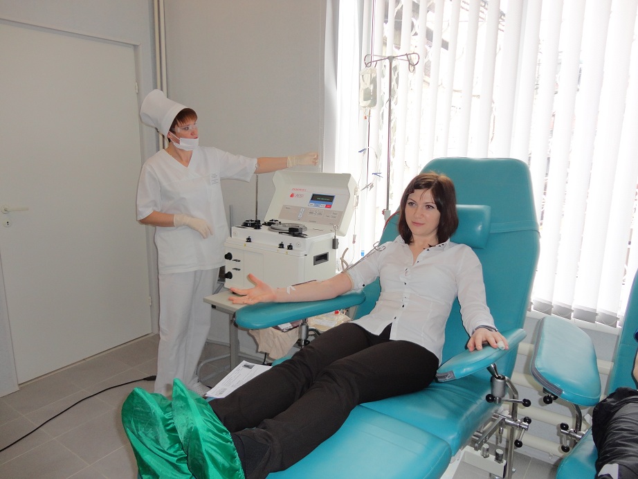 В Тамбове в рамках "Недели донорства" ФК "УРАЛСИБ" прошел День донора 