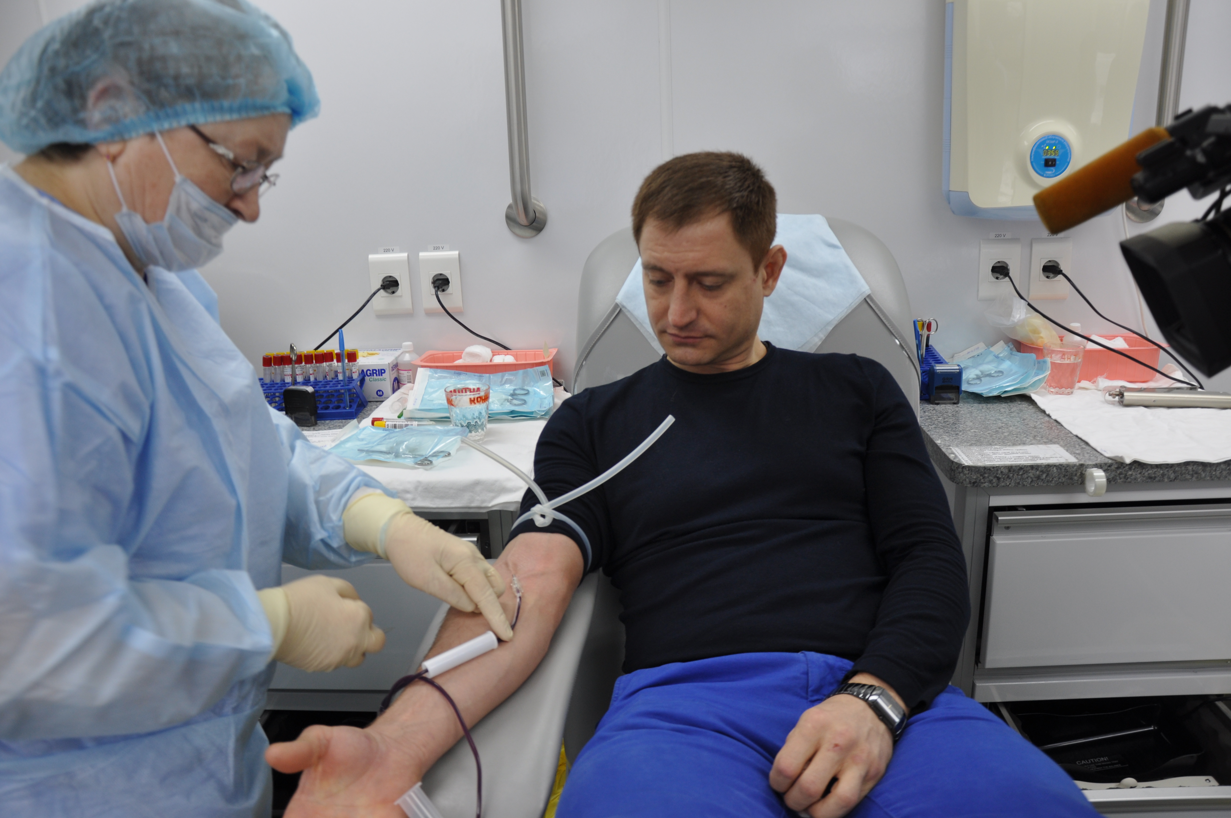 Южноуральских доноров приглашают сдать кровь в честь Дня сердца