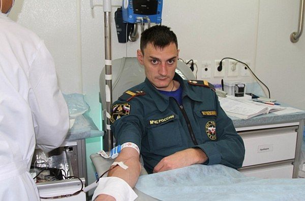  Cотрудники МЧС в Бурятии сдали кровь