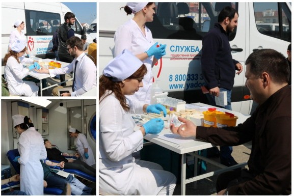 Грозненские студенты помогают людям 