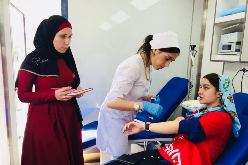 Чеченская молодежь отметила Донорское совершеннолетие