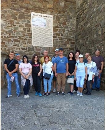 Экскурсия Почетных доноров - сотрудников АО "Красноперекопский содовый завод" в музей - заповедник "Судакская крепость.