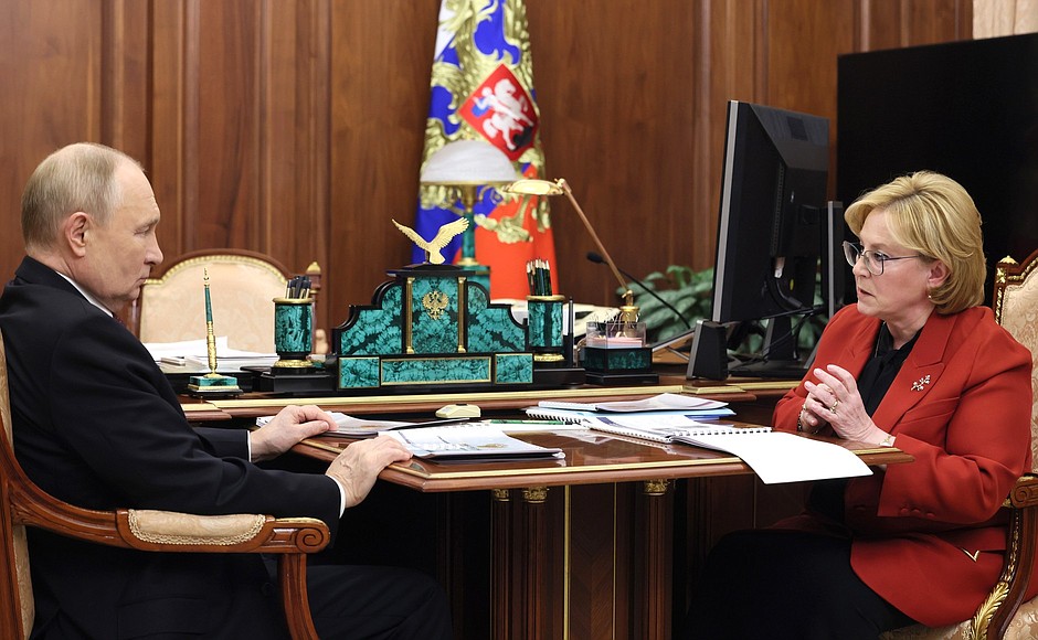 Владимир Путин встретился с руководителем Федерального медико-биологического агентства Вероникой Скворцовой