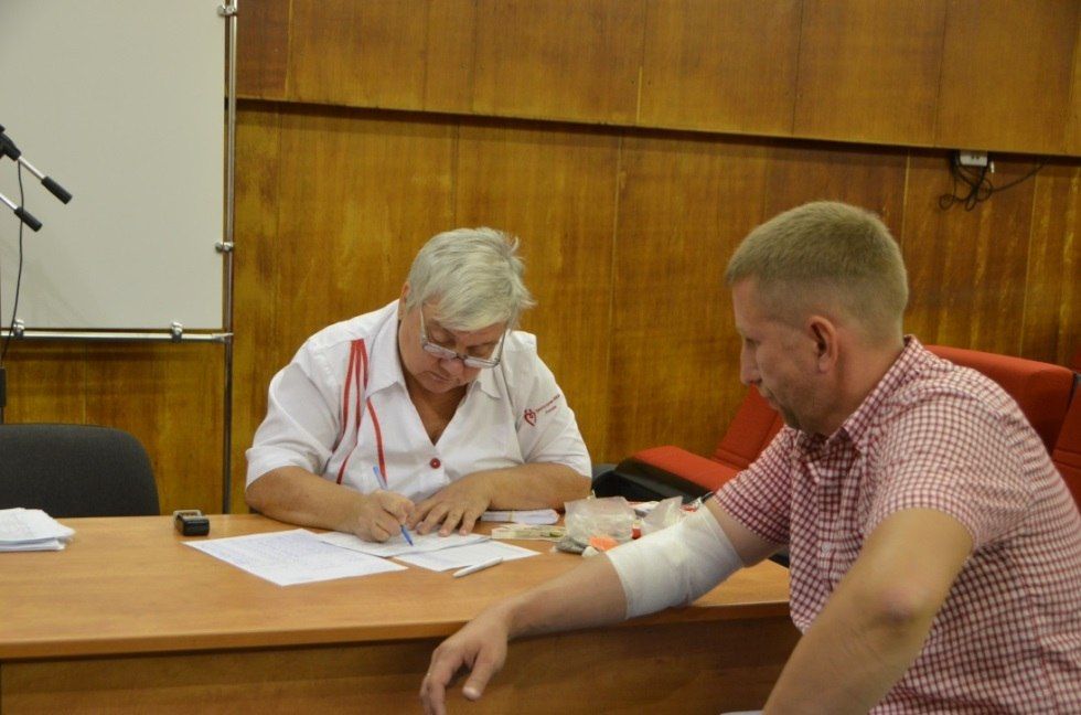 Энергетики МКС безвозмездно сдали кровь