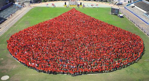 "ЖИВАЯ КАПЛЯ" ПРЕТЕНДУЕТ НА РЕКОРД ГИННЕСА