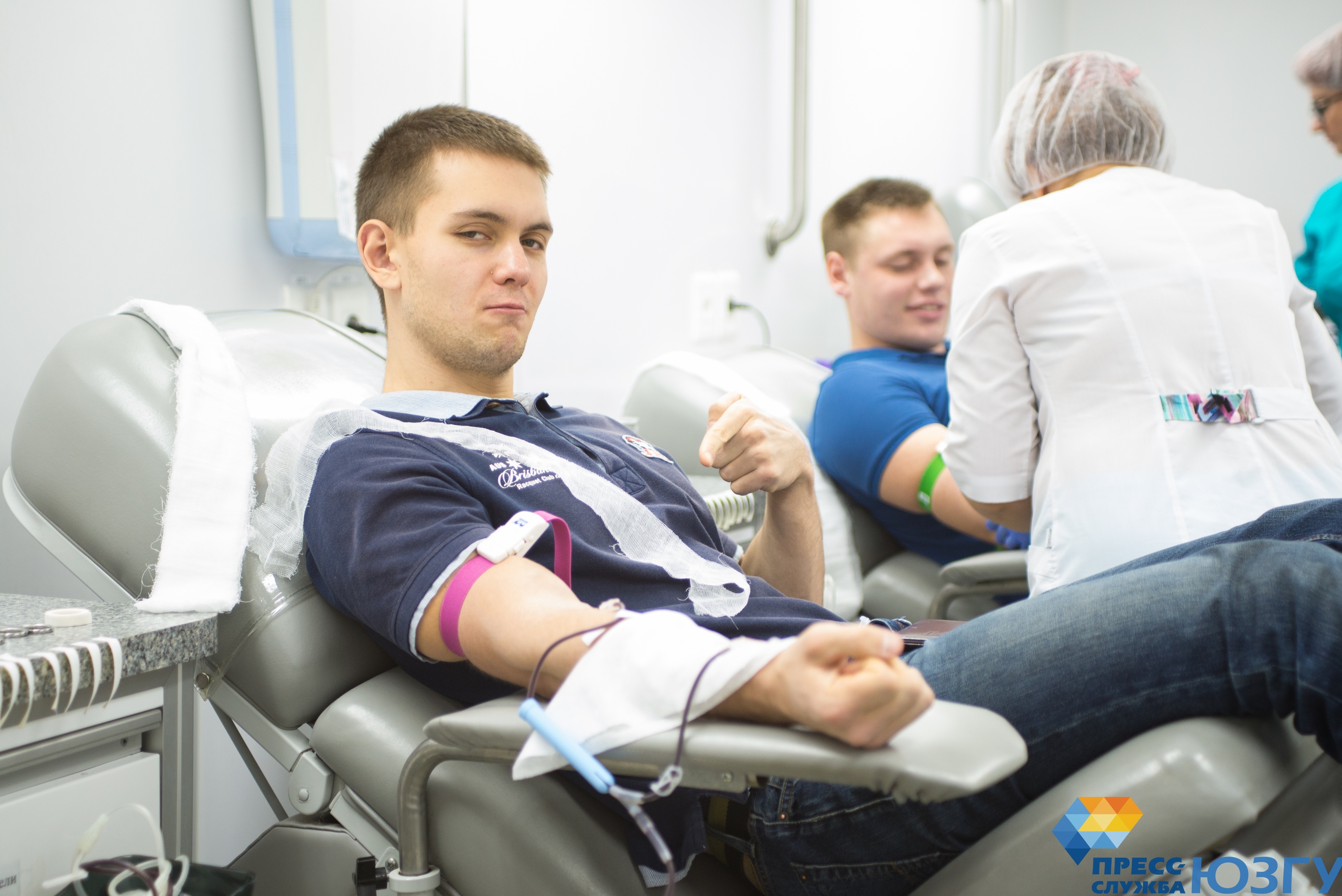 Студенты Курского Юго-Западного университета сдали кровь