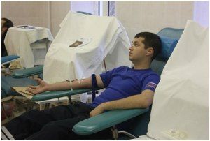 Псковские спасатели стали донорами крови