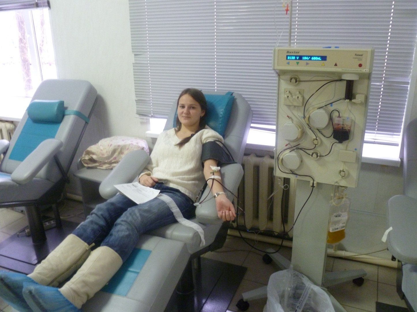 300 молодых оренбужцев сдали кровь в рамках акции "День донорского совершенолетия"