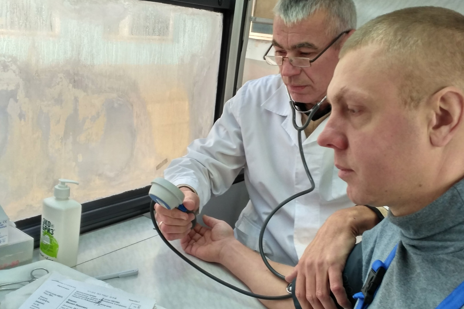 Сдали кровь без отрыва от производства