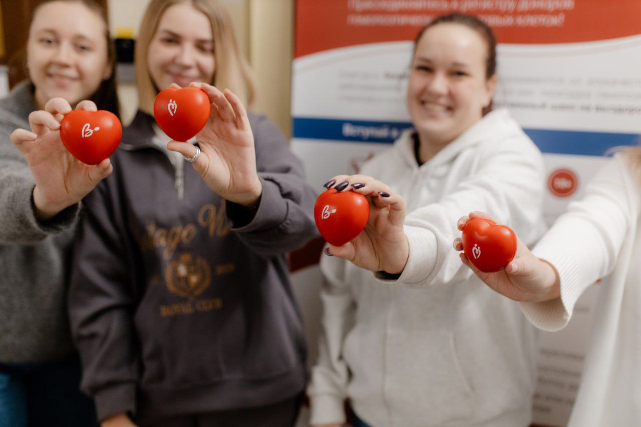 В рамках Недели здоровья X5 ФМБА России совместно с фондом «Выручаем» запускает масштабную донорскую акцию