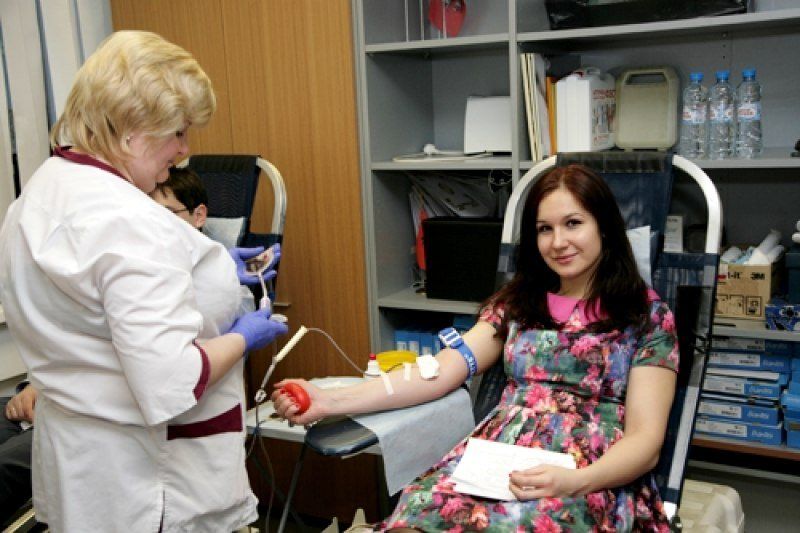 Сотрудники департамента стратегических коммуникаций «Техснабэкспорт» приняли участие в донорской акции «Подари жизнь детям»