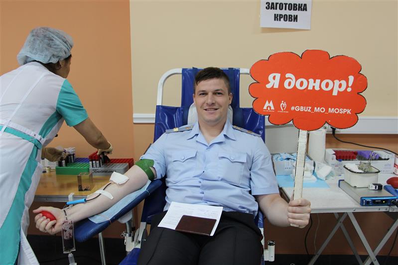 Росгвардейцы пополняют банк крови Подмосковья 