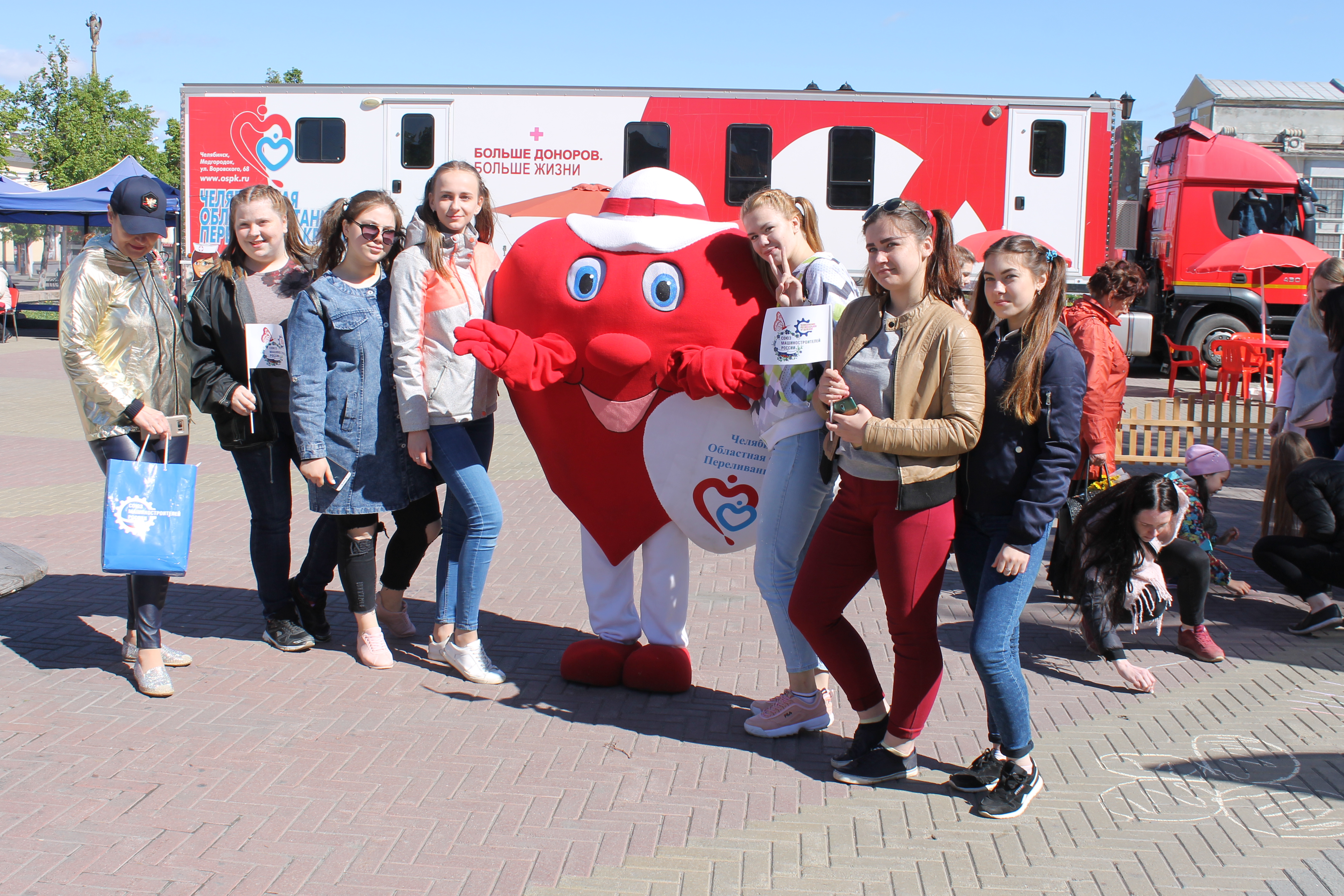 2000 челябинцев прошли обследование под открытым небом