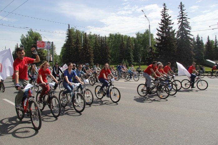 Служба крови в Уфе приняла участие в велопробеге «День тысячи велосипедистов»