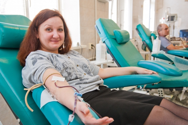 Волгоградские доноры сдали кровь в «Дар соотечественникам»